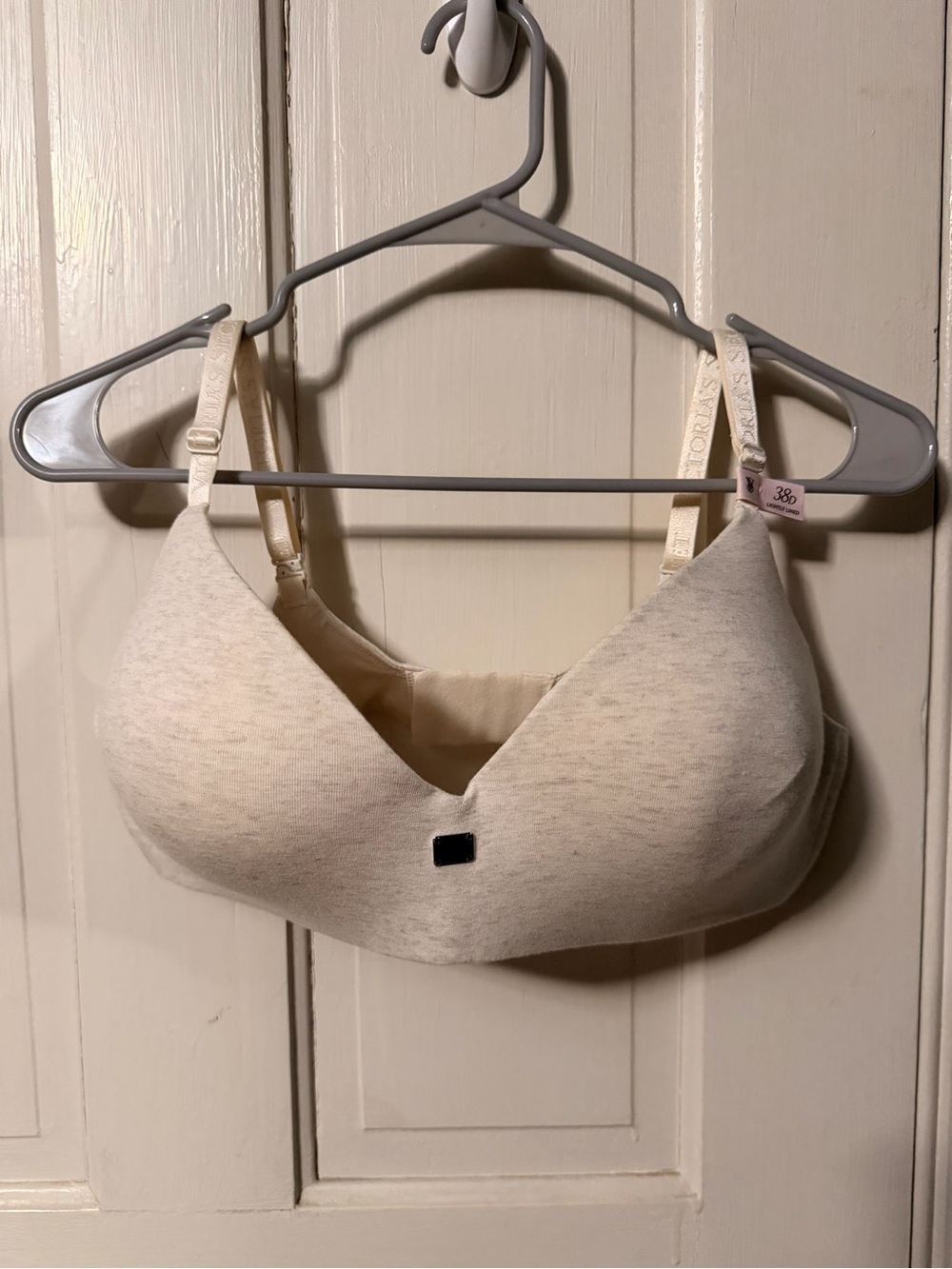 Victoria's Secret Ivory Wireless Lightly Padded Everyday Bra
